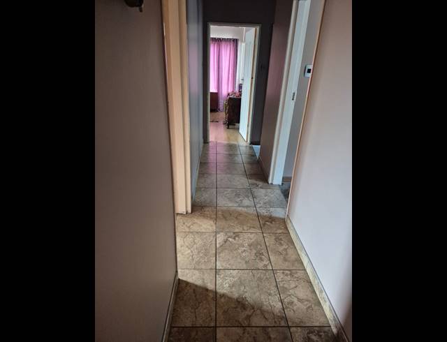 4 BEDROOM FREEHOLD FOR SALE IN PIONEER PARK